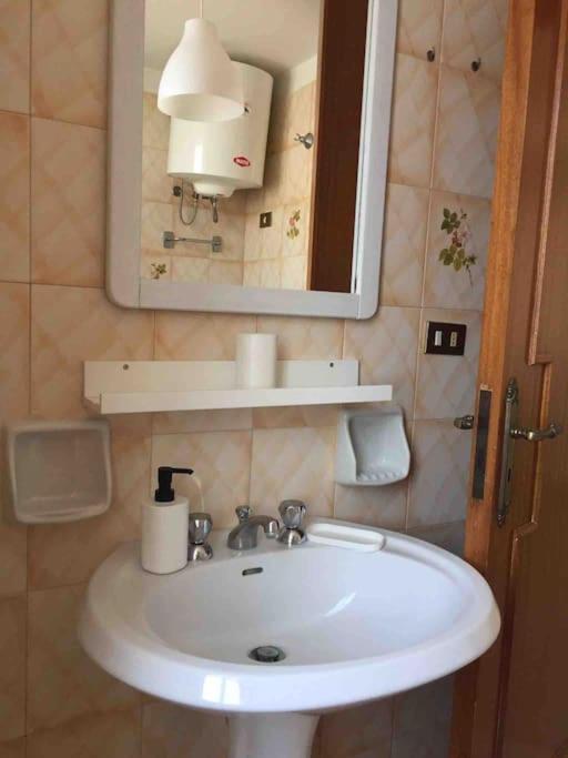 Appartement Alloggio Incantevole Storico à Carovigno Extérieur photo